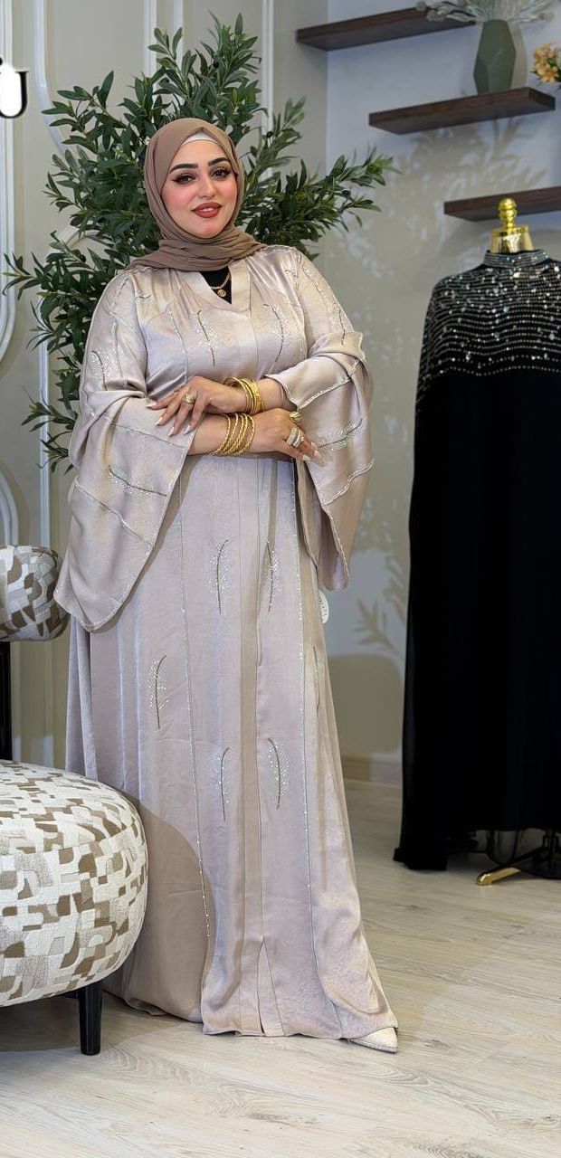 Elegant Feather Abaya – Champagne, Mocha & Emerald Green